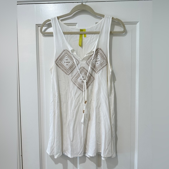 Green Dragon white long rayon blouse top with embroidery and tassels gold - Picture 7 of 13